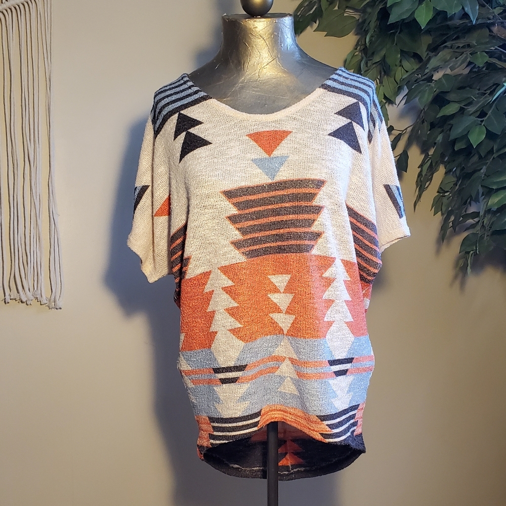 Forever 21 Aztec Top - High/Low - Picture 3 of 5